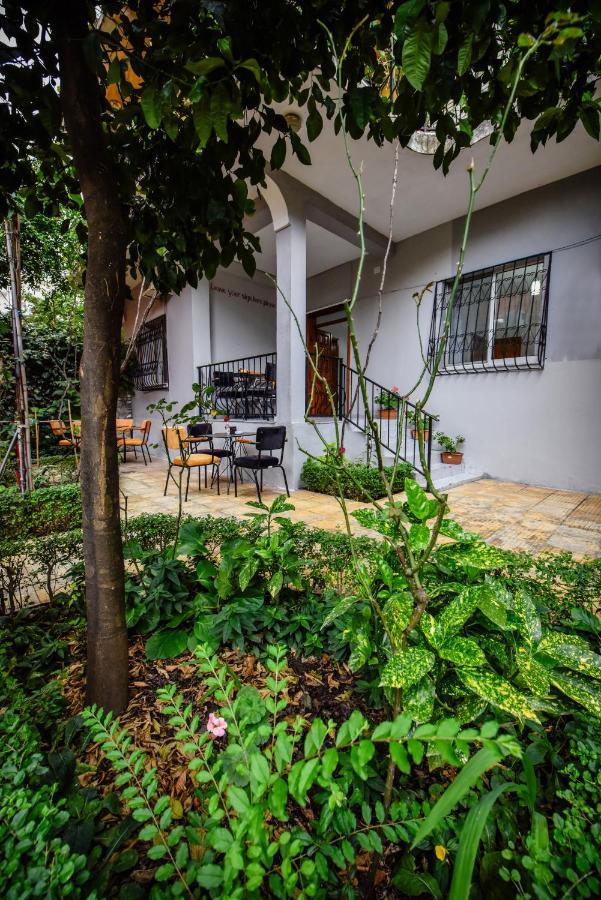 12 B&B Shkodër Buitenkant foto